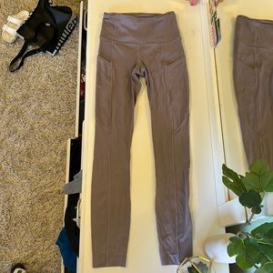 Lululemon leggings with pockets